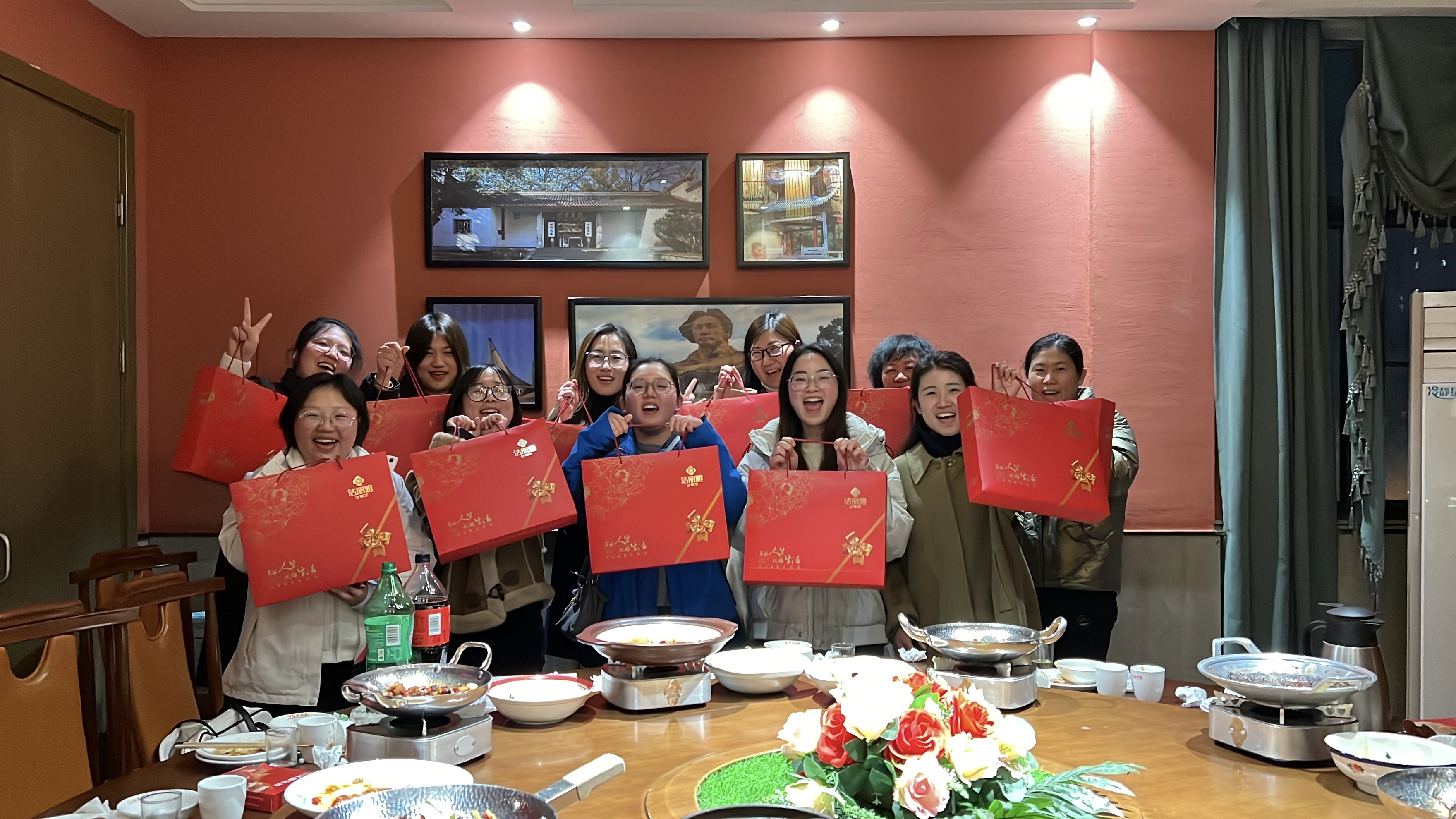 安嘉25年3.8 女神節(jié)聚會(huì) 安嘉25年3.8 女神節(jié)聚會(huì)