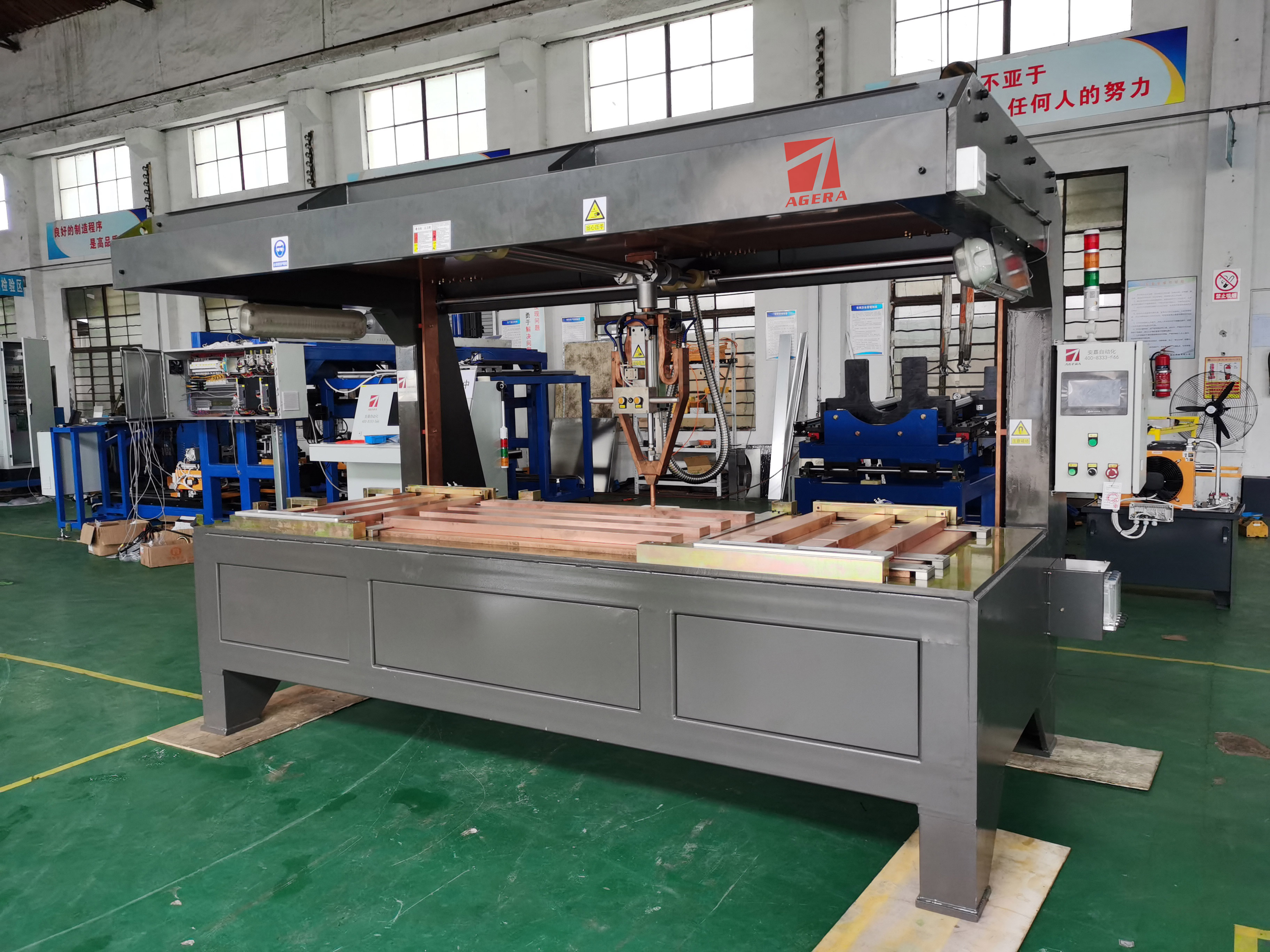 電梯門板加強(qiáng)筋龍門點(diǎn)焊機(jī),龍門式平臺自動點(diǎn)焊機(jī)