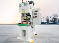 銅箔擴(kuò)散焊機(jī)項目介紹 銅箔擴(kuò)散焊機(jī)項目介紹