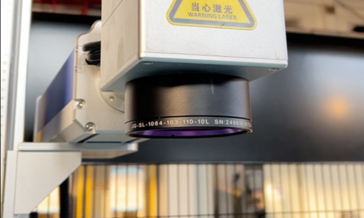 自動(dòng)點(diǎn)焊機(jī)上的CCD視覺成像